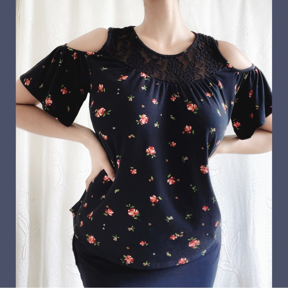 Elegant Floral Cold-Shoulder Blouse